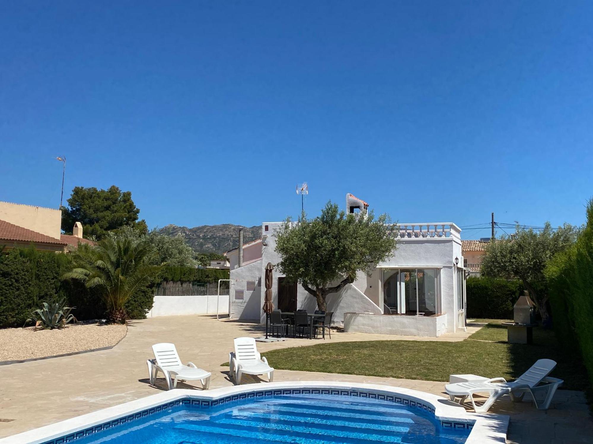 Villa Caramonte, En Costa Dorada Les Tres Cales Экстерьер фото